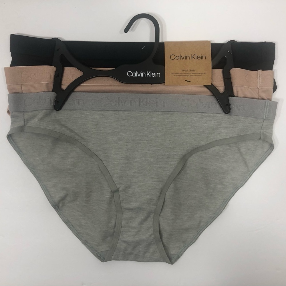 3 pack Calvin Klein Bikini (panties)M NWT
